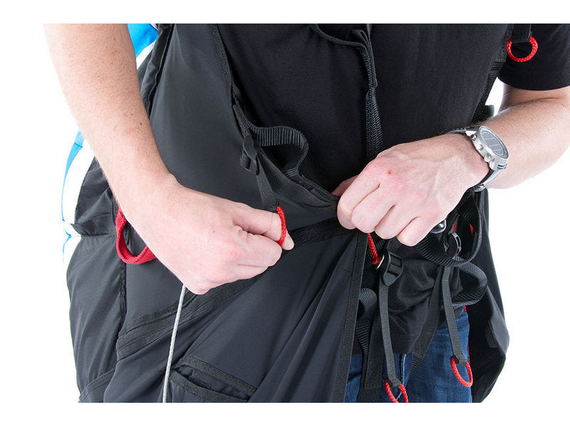 Ozone Ozium harness - integrated reserve compartment