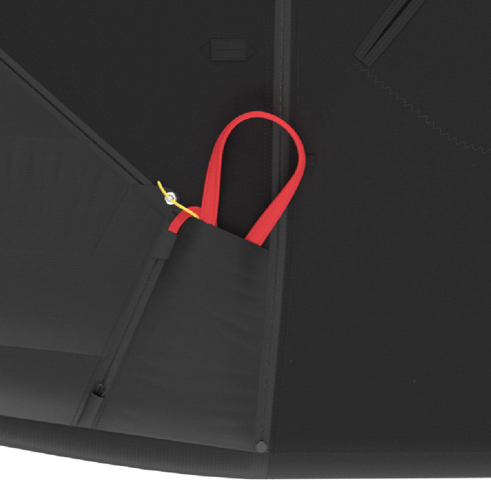 Advance LIGHTNESS 4: Easy to open reserve compartment