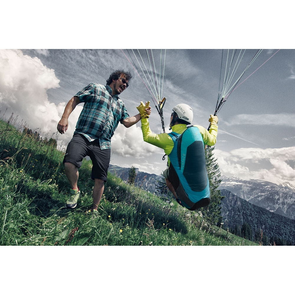 Advance AXESS 4 (PAST MODEL)