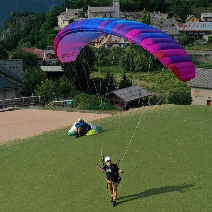 BGD SEED. Developed from the BGD EPIC, acts and feels like a paraglider.