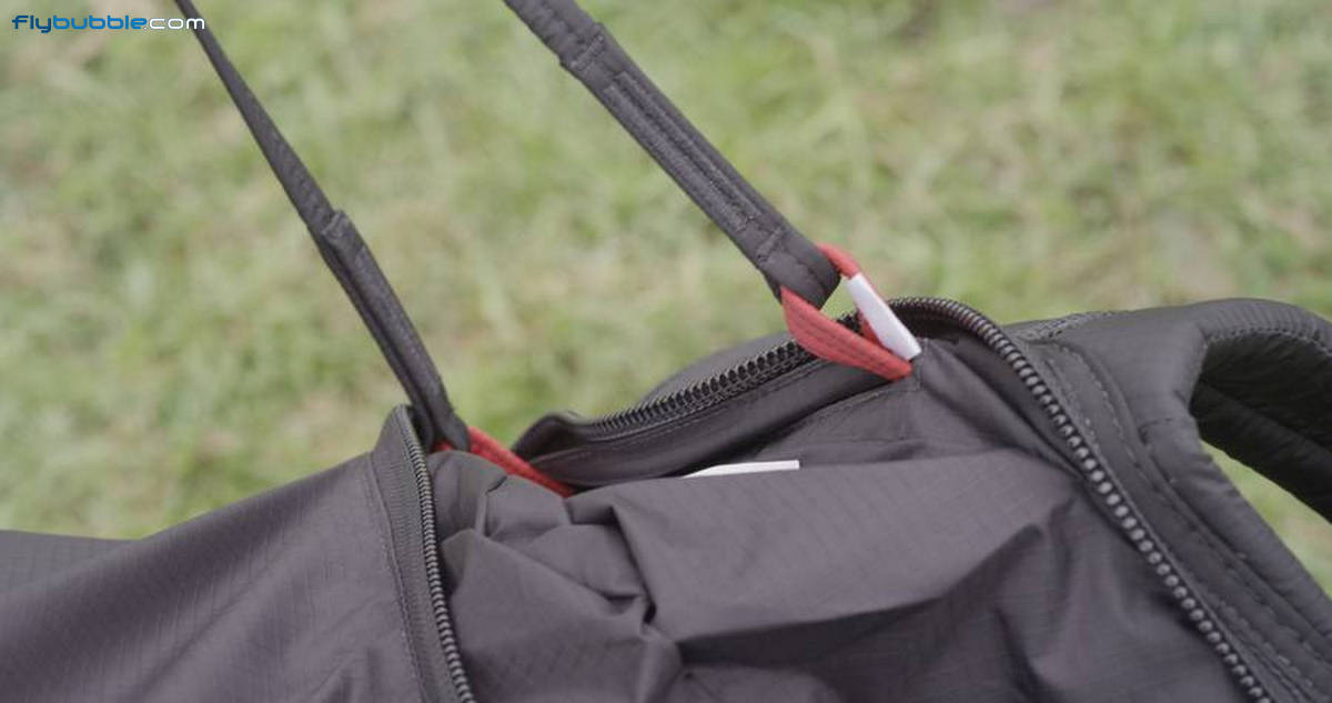 Reserve suspension: on shoulders