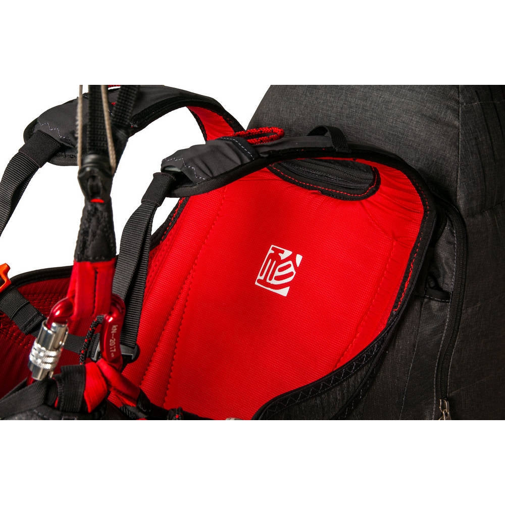 Stable harness geometry for ease and accessibility