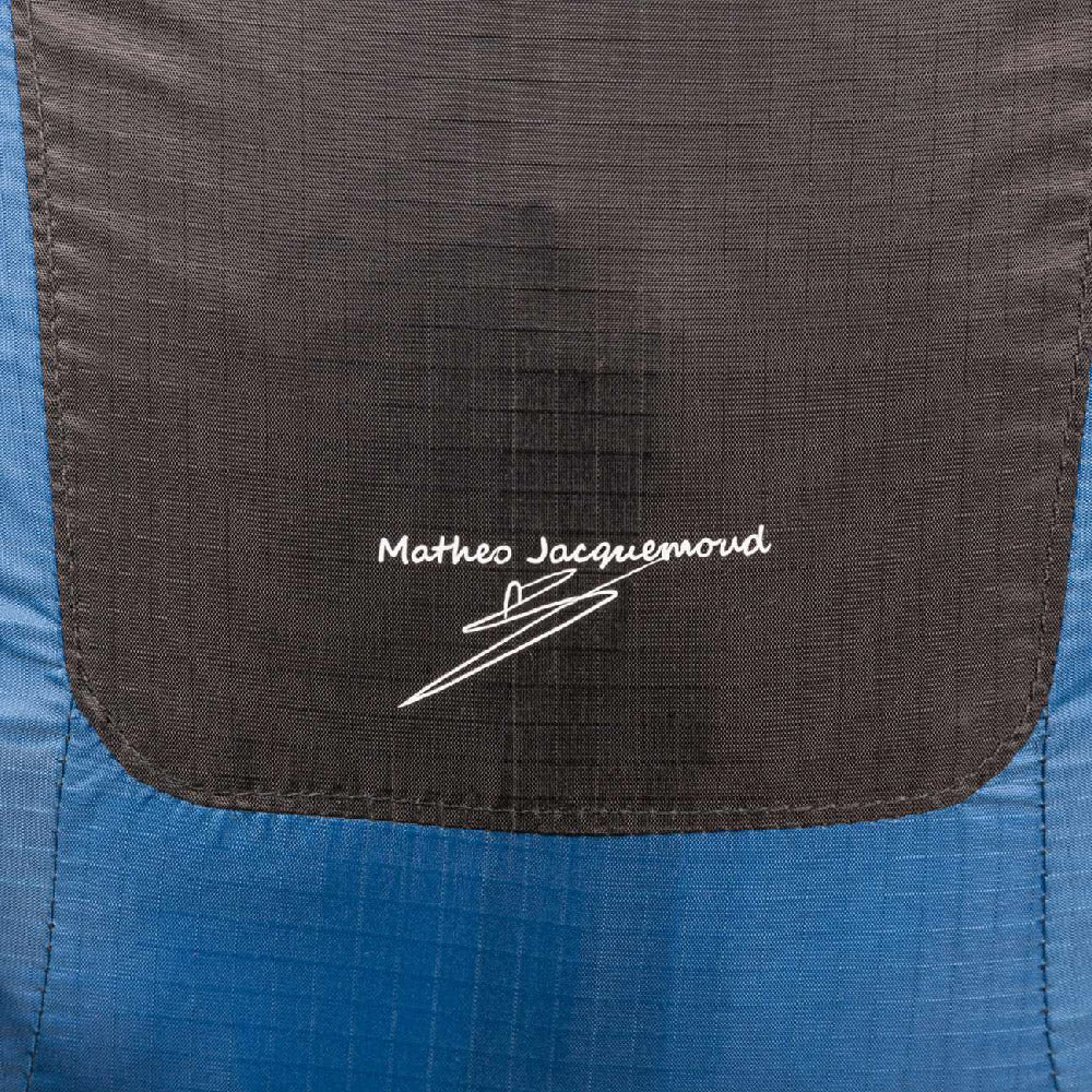 Signature on the back