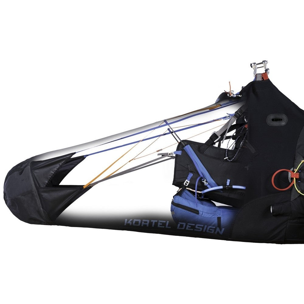 Generous flight deck with removable cockpit and external battery storage