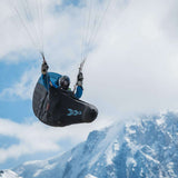 accessible from both sides. Drag parachute not included.