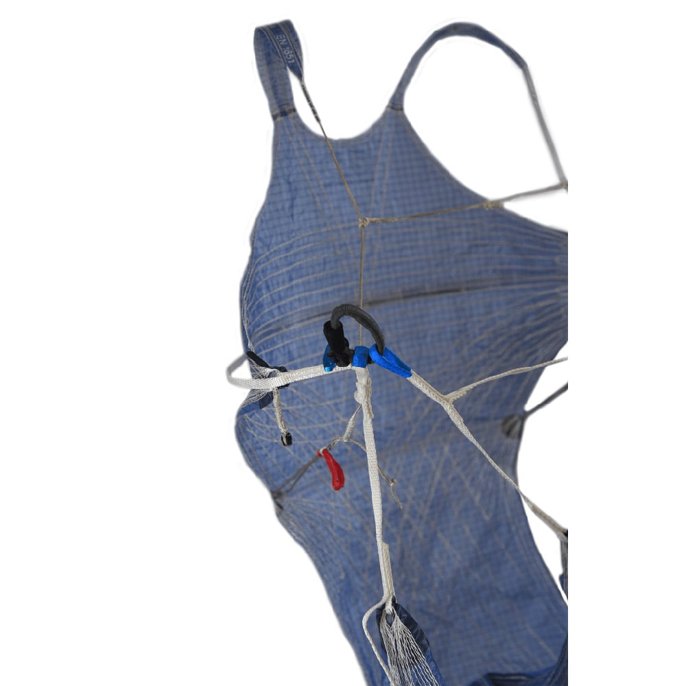 Soft dyneema connectors attached on the F*Lite 2 harness