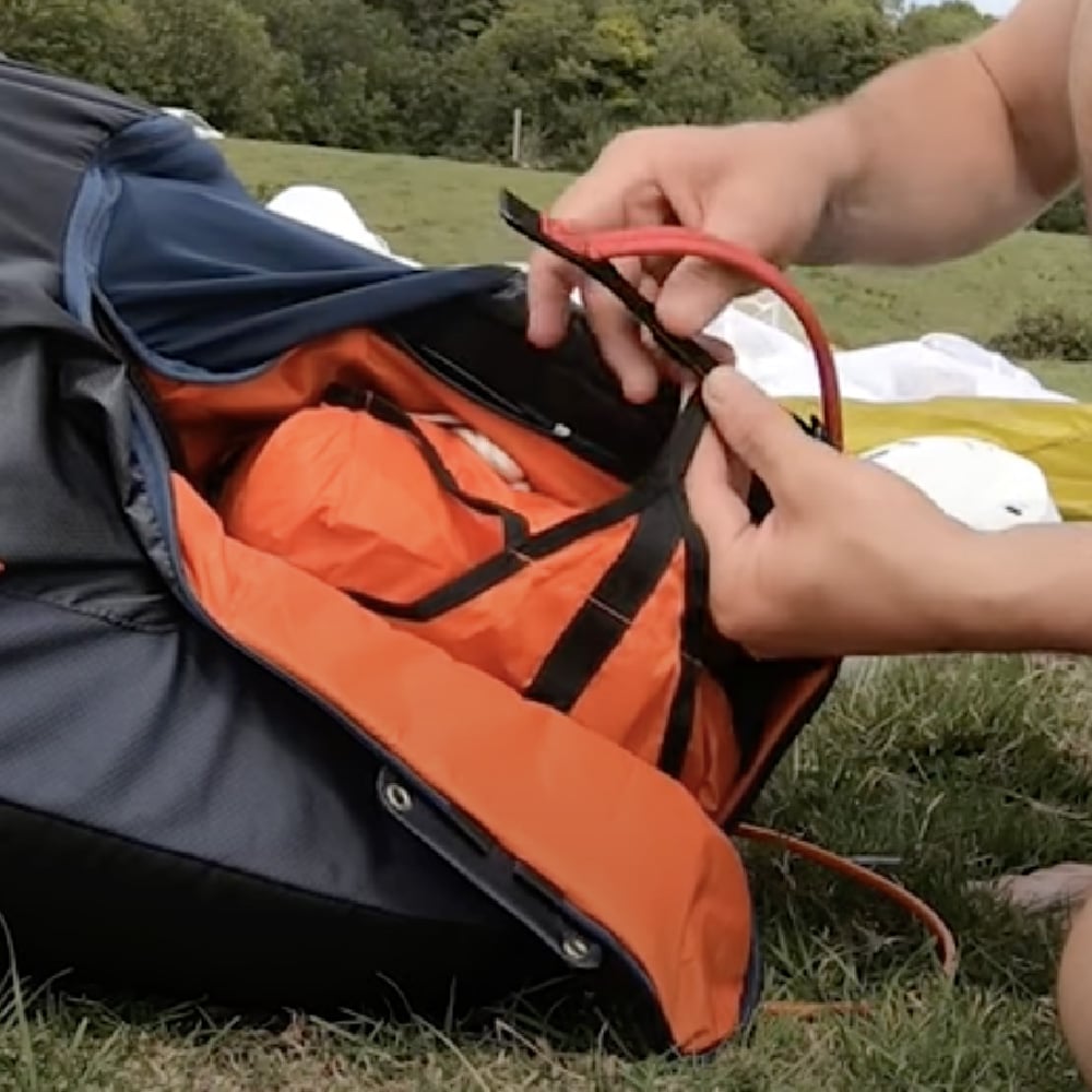 Skywalk BREEZE Reserve Handle & Inner Container storaged in the BREEZE harness