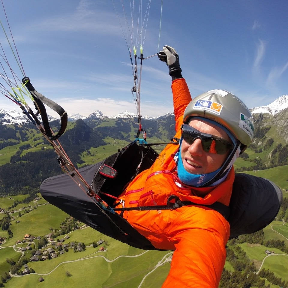 Multiple X-Alps champion Chrigel Maurer with Syride SYS'Nav V3 flight deck mounted