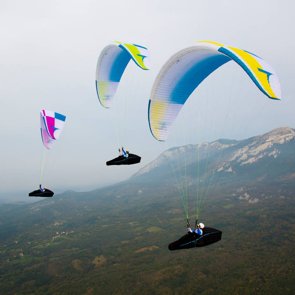 Triple Seven Queen 2 sports class paraglider