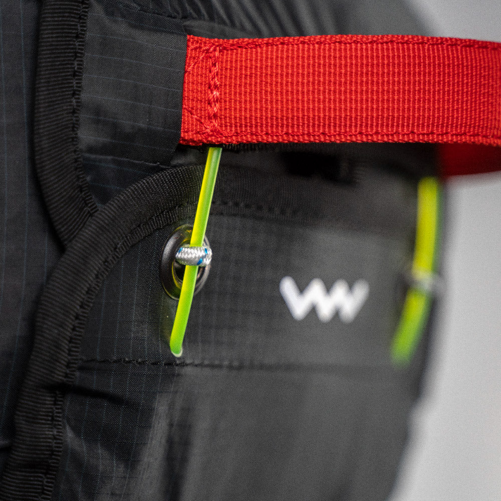 Woody Valley Front Light Rescue Container Anthracite: Reserve handle