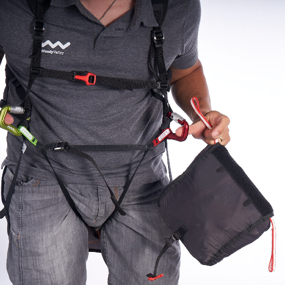 Woody Valley Front Light Rescue Container Anthracite: Connecting the reserve