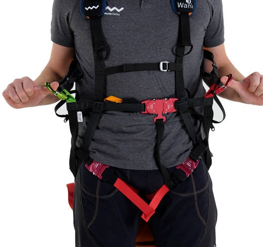 Safe T-lock leg strap system | Wani 3 harness features