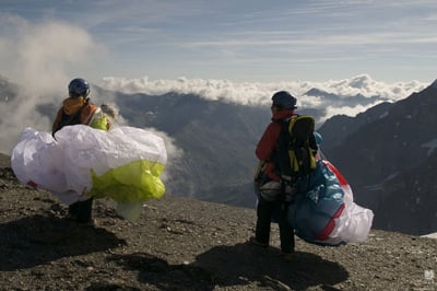 New Gin Yeti paraglider for mountaineering and lightweight travel