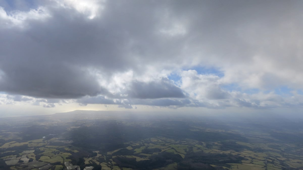 A UK Paragliding Winter's Cross Country Tale