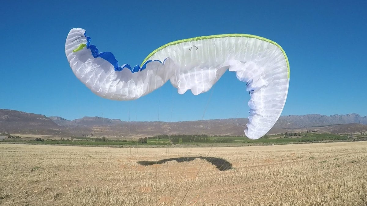 Strong Wind Landings: Killing Your Paraglider