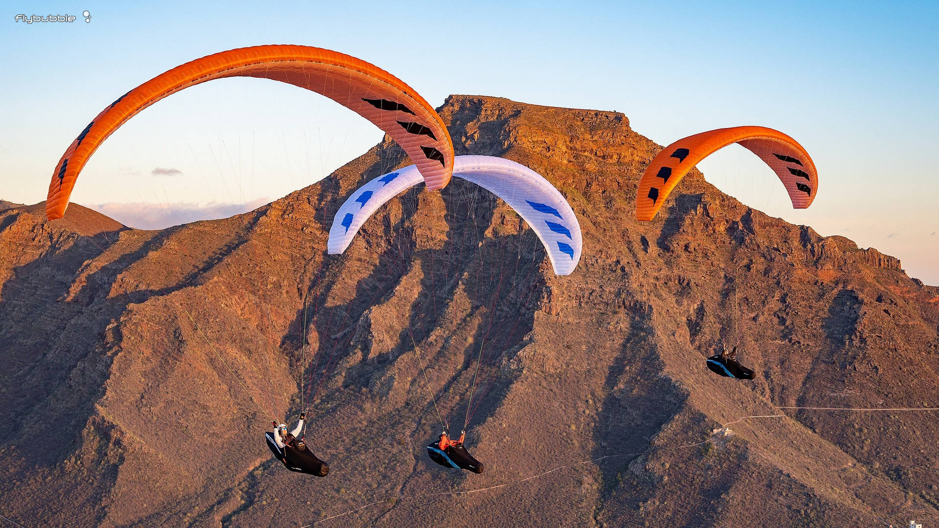 Paragliders: weight ranges and wing loading