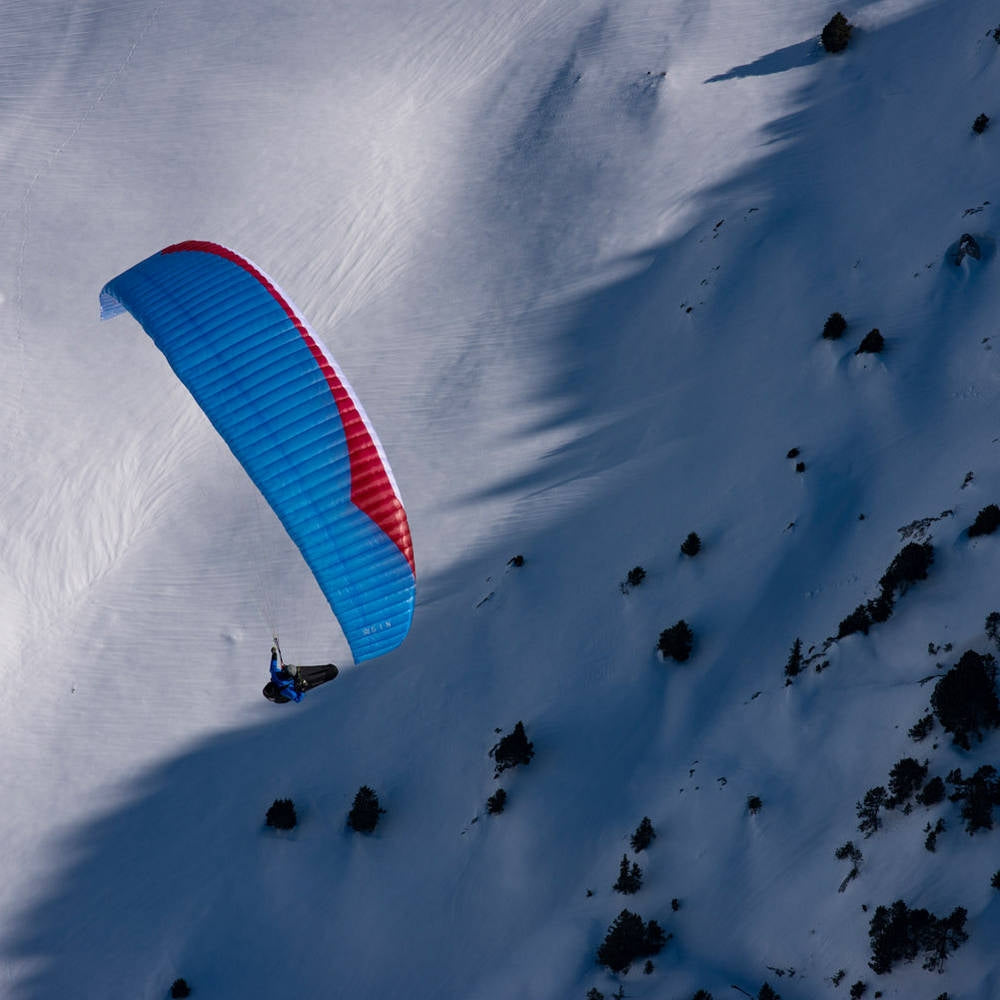 Gin Explorer lightweight paraglider in standard colour "Blue" 