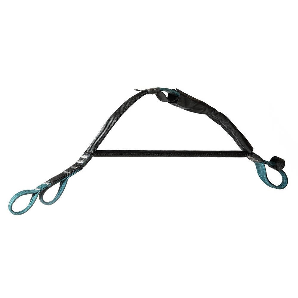 The rigid spreader-bars have two settings for the passenger and a spacing of 300 mm.