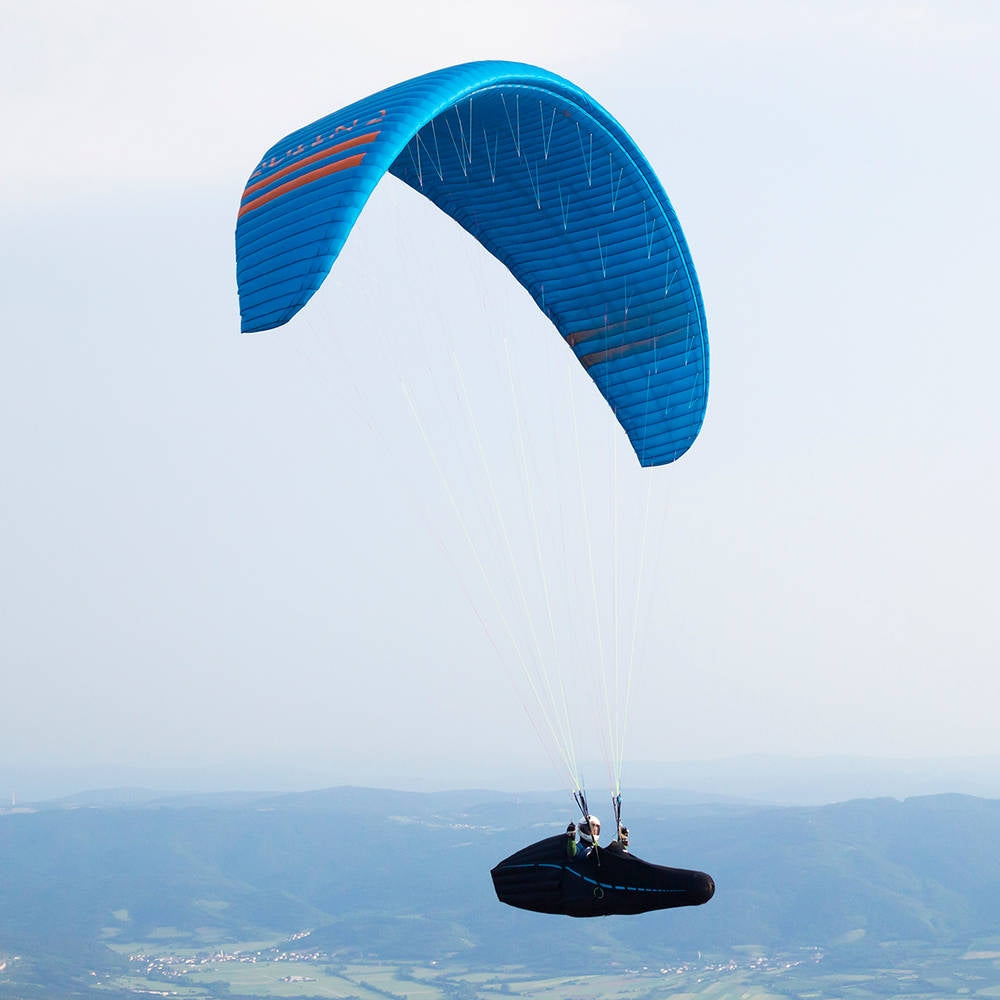Triple Seven Queen 2 Evo sports class paraglider EN C