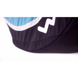 The single block side protection creates absolute continuity between the part underneath and the sides