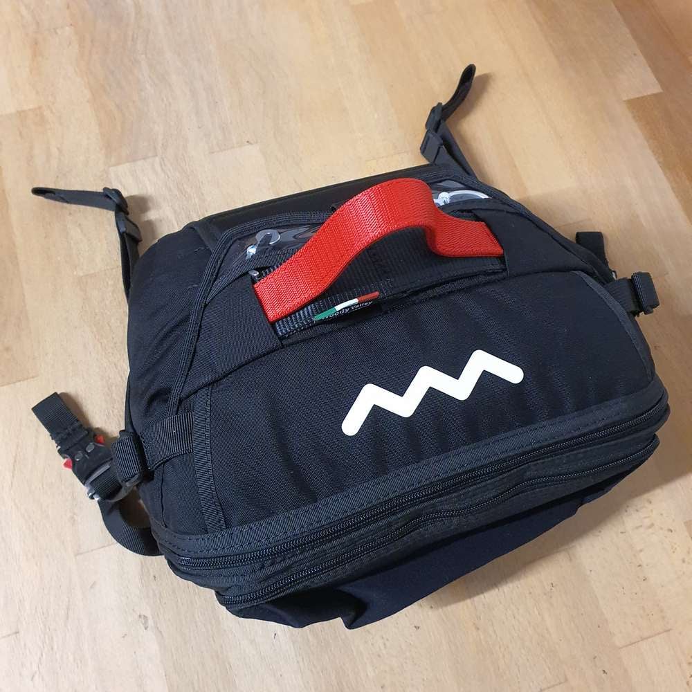 Woody Valley Front Reserve Container with Cockpit with High Adventure Beamer 3 size 170 inside.