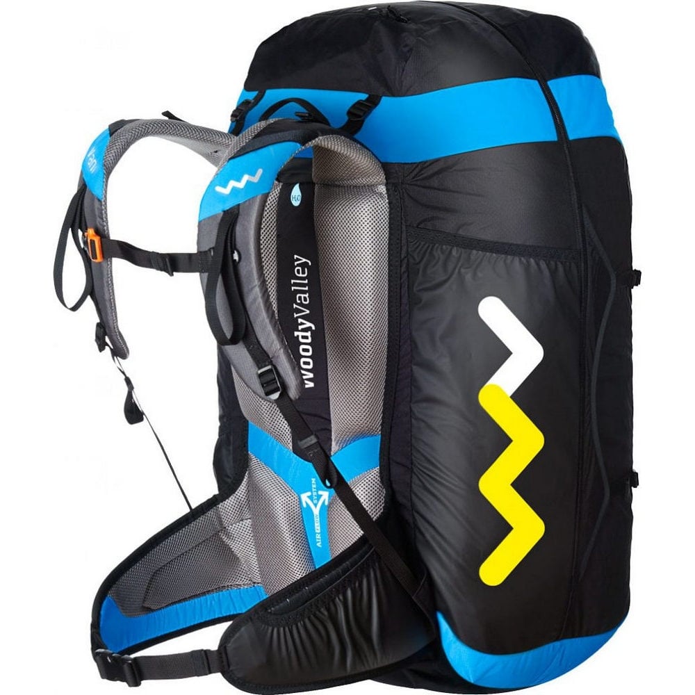 Wani in rucksack mode.