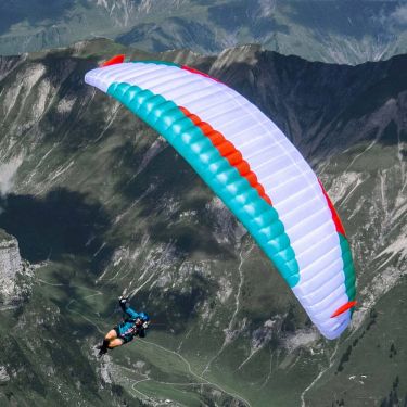 Advance PI 3 lightweight hike and fly paraglider