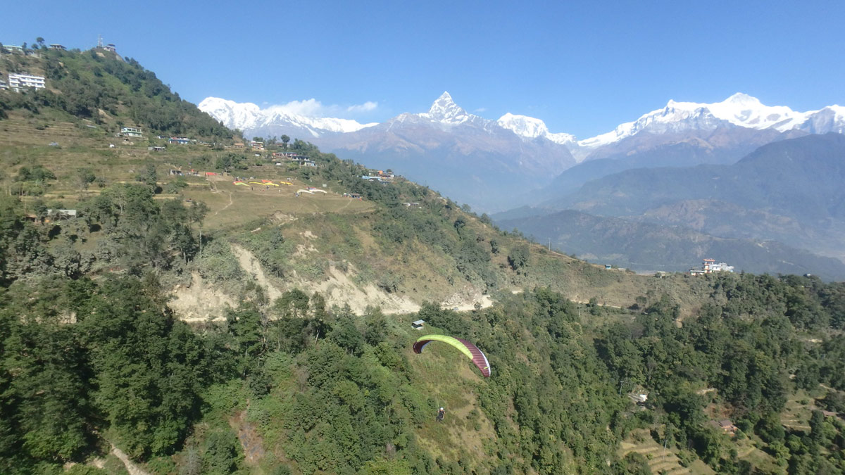Paragliding in Nepal: a qualified student