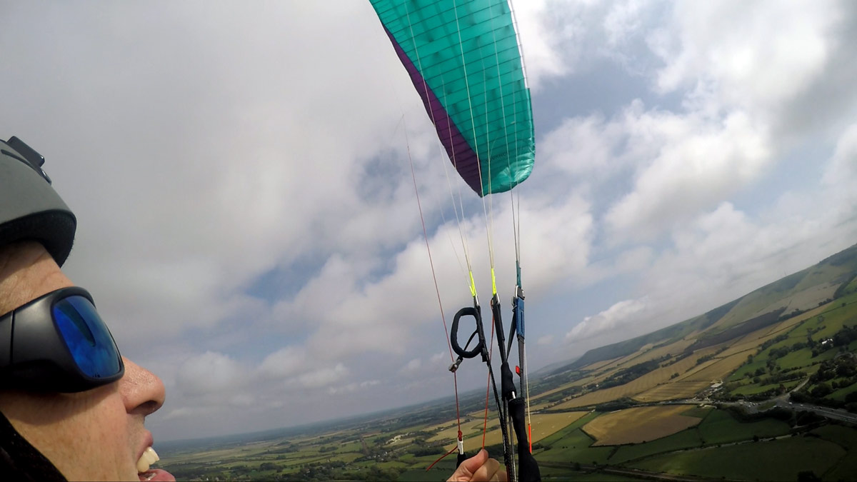 How to fix a cravatte on a paraglider: stabilo