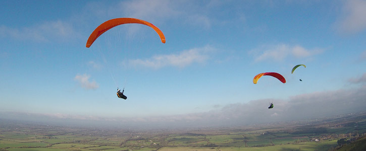 Paraglider review Gin GTO 2 gliding shot