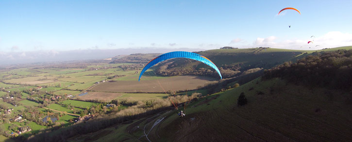 Niviuk Artik 4 paraglider on glide